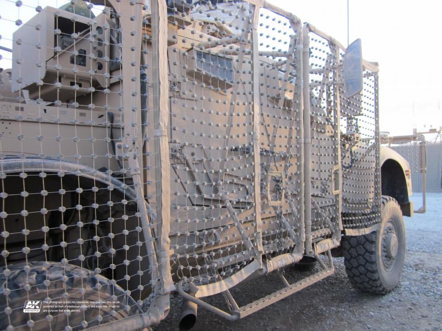 Детали экстерьера Oshkosh M-ATV 2009 года  (фото 105 из 676)